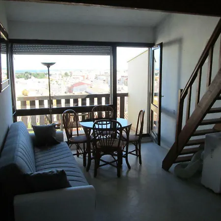 Skyport Cap D Apartmán